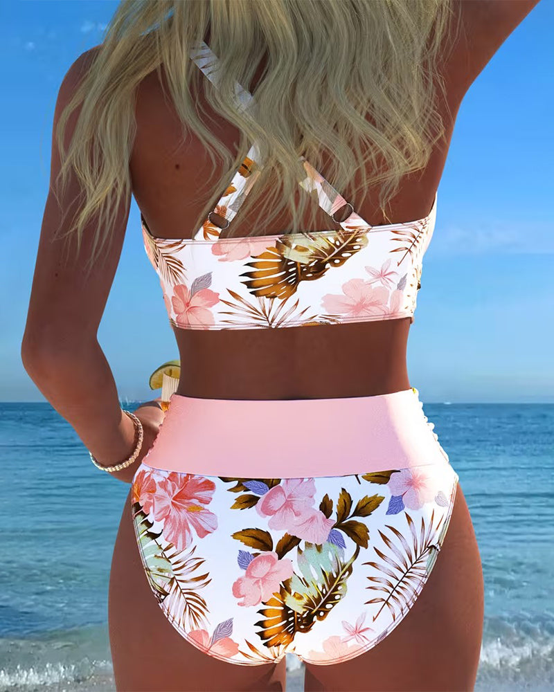 Bikini con estampado floral – estilo fresco y femenino
